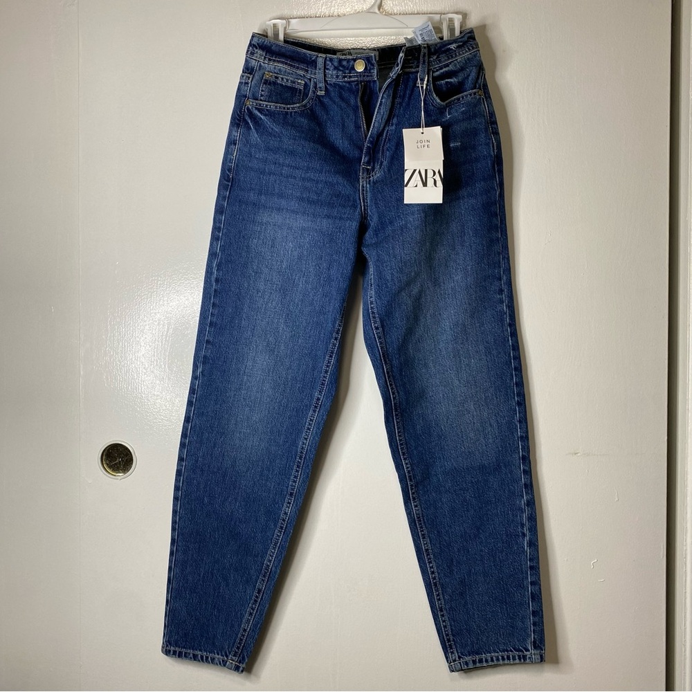 26 (US 2) NWT ZARA Mom Jeans - High Waisted - Dark Blue Washed